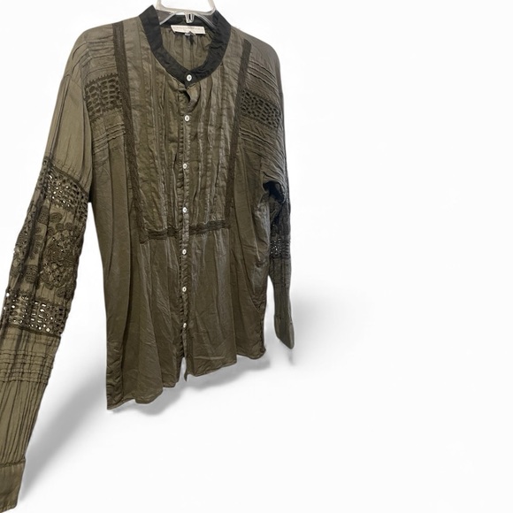 Burning Torch embroidered long sleeve button front blouse top size L - Picture 3 of 14